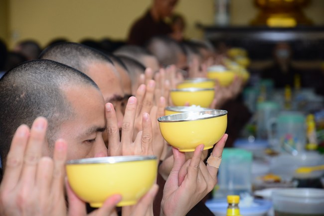 Dharma Talk “Peaceful place to stop ” – The 96th Seven-Day Retreat